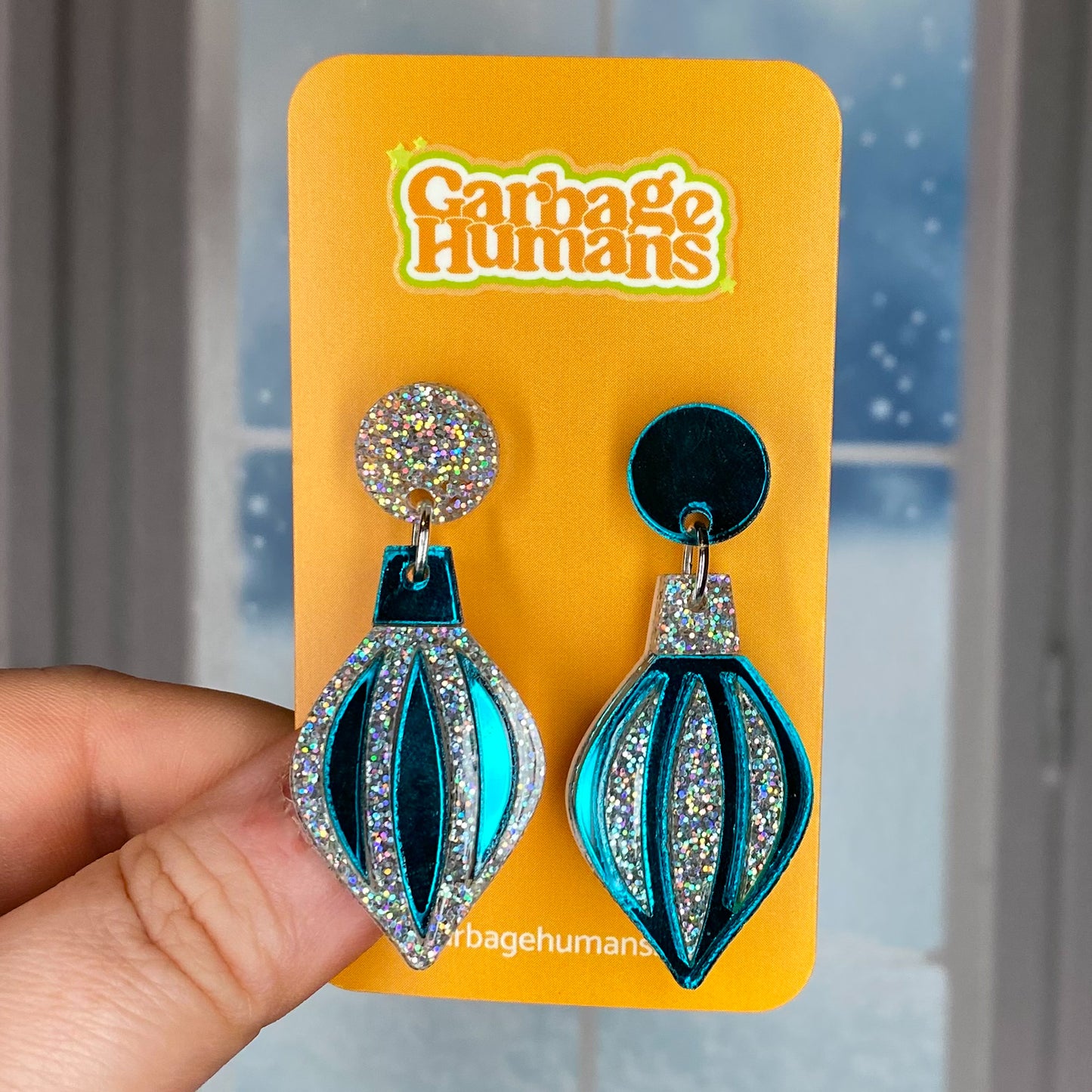 Oblong Ornament Earrings
