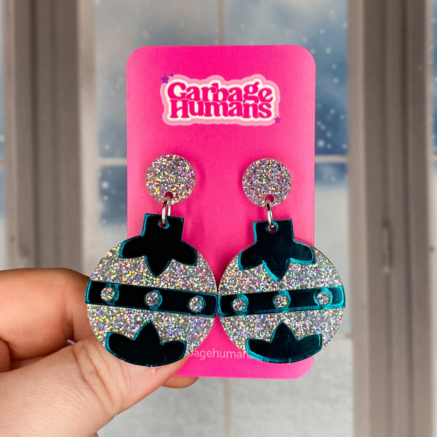 Round Ornament Earrings