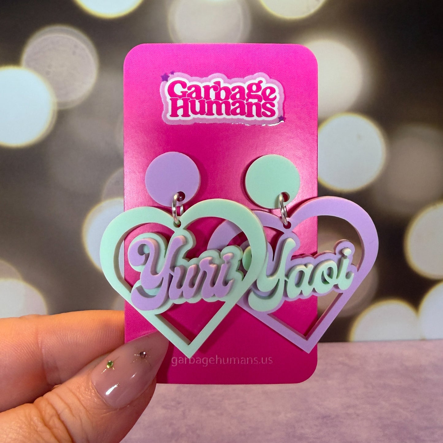 Yuri/Yaoi heart earrings