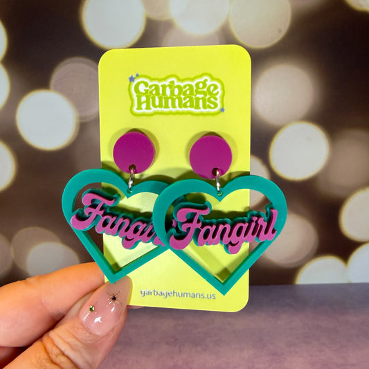 Fangirl heart earrings
