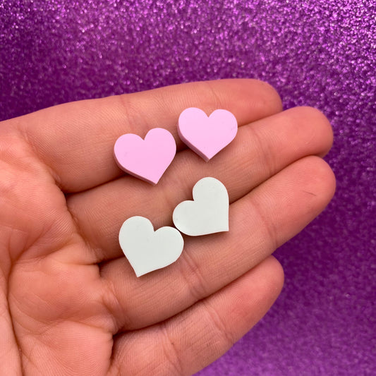 Mini recycled heart studs